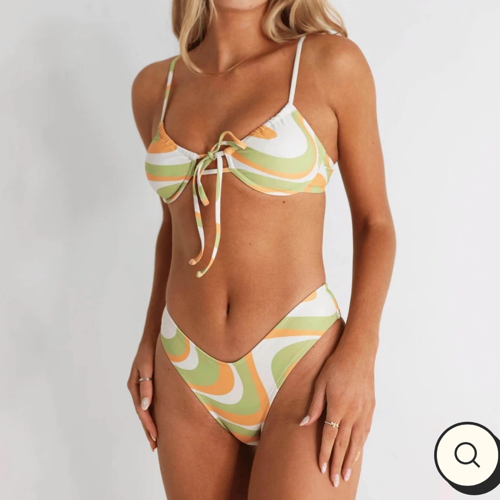 NWT sold out Liz Aurelle Bikini Set